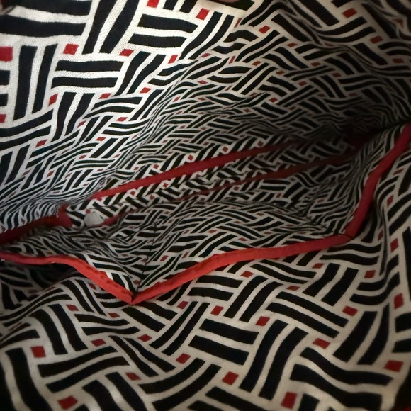 Vera Bradley Red Quilted Crossbody Bag - Picture 4 of 12